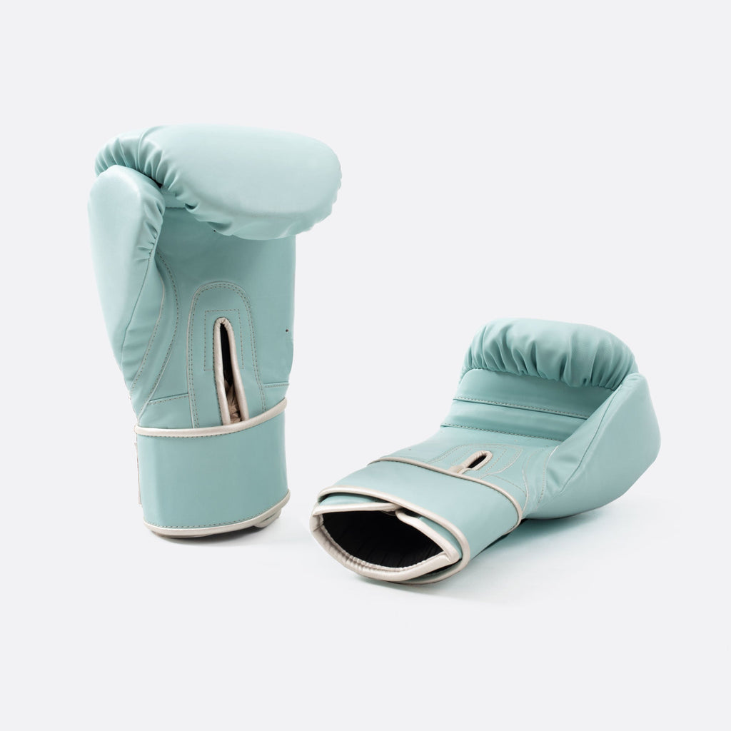 Women’s boxing gloves